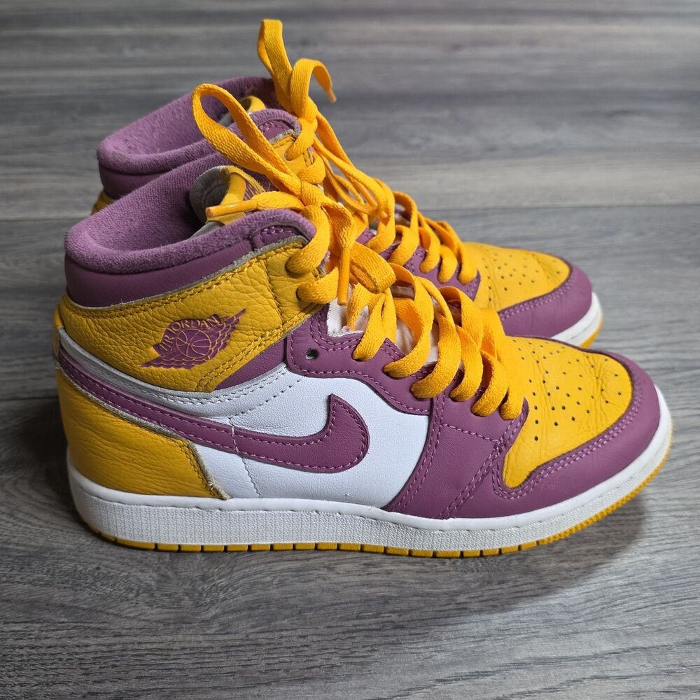 Nike Air Jordan 1 High OG GS 'Brotherhood' 2022  575441-706  Youth Size 4.5Y